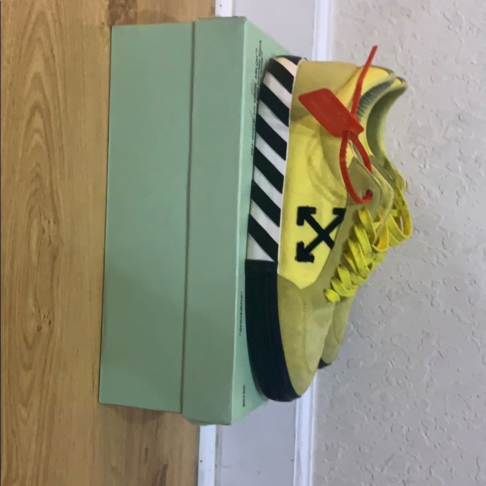 OFF-WHITE VULCANIZED SIZE 12